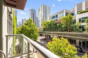 588 Bell St, Seattle, WA 98121 - Photo 2