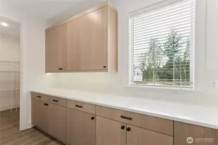 8422 137th Ave SE, Newcastle, WA 98059 - Photo 8
