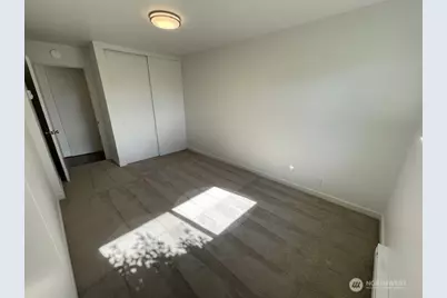 401 NE 40th Street, Seattle, WA 98105 - Photo 16