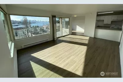 401 NE 40th Street, Seattle, WA 98105 - Photo 20