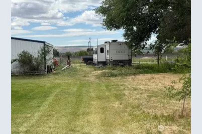 1569 Rd 19.3 NE, Soap Lake, WA 98851 - Photo 18