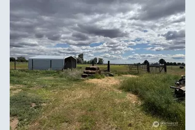 1569 Rd 19.3 NE, Soap Lake, WA 98851 - Photo 26