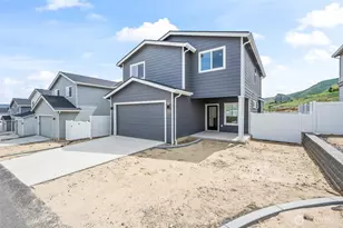 2130 Plumridge Ct, Wenatchee, WA 98801 - Photo 2