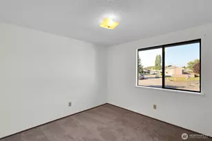 15719 63rd St Ct E, Sumner, WA 98390 - Photo 28