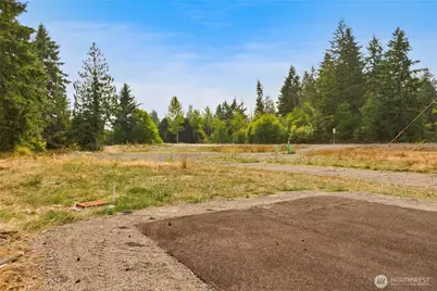 20815 Canyon Road E, Spanaway, WA 98387 - Photo 2