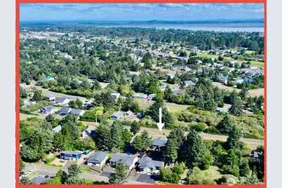 247 Clover Creek Avenue NW, Ocean Shores, WA 98569 - Photo 10