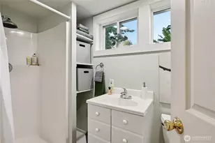 511 23rd Ave E, Seattle, WA 98112 - Photo 36