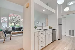 4228 221st Pl SE, Issaquah, WA 98029 - Photo 4