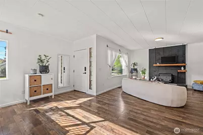 518 Bennett Street, Sedro Woolley, WA 98284 - Photo 2