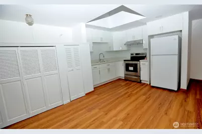 12037 71st Avenue S, Seattle, WA 98178 - Photo 18