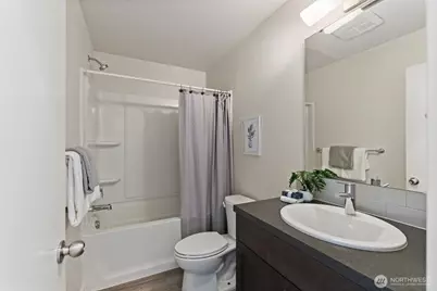 7030 42nd Avenue S, Seattle, WA 98118 - Photo 16