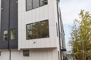 427 19th Ave E, Seattle, WA 98112 - Photo 24