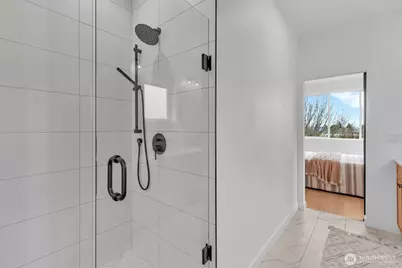 429 19th Avenue E, Seattle, WA 98112 - Photo 8