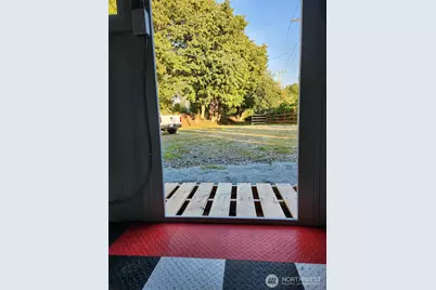 9813 Airport Way, Snohomish, WA 98296 - Photo 6