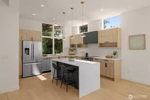 7335 21st Ave NE, Seattle, WA 98115 - Photo 12