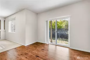 2228 189th St E, Tacoma, WA 98445 - Photo 10