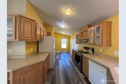 920 Castle Avenue, Winthrop, WA 98862 - Photo 24