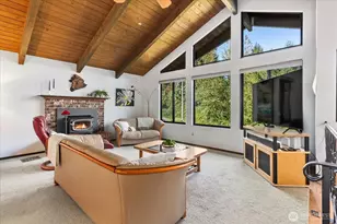 5404 215th St SE, Woodinville, WA 98072 - Photo 2