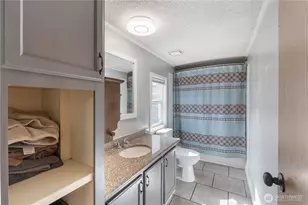 814 282nd St E, Roy, WA 98580 - Photo 22