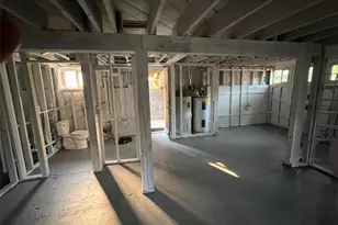 4053 NE 55th St, Seattle, WA 98105 - Photo 6