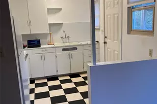 4053 NE 55th St, Seattle, WA 98105 - Photo 4