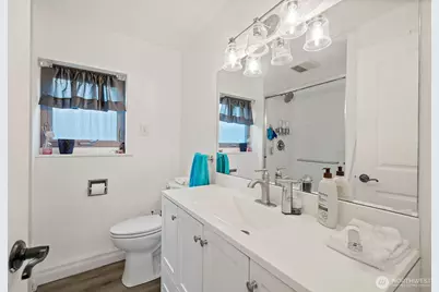 128 NE 125th Street, Seattle, WA 98125 - Photo 20