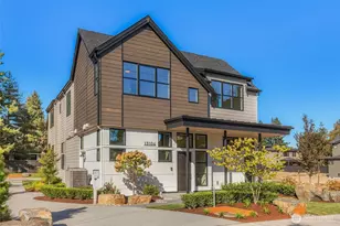 13104 NE 103rd Pl, Kirkland, WA 98033 - Photo 2