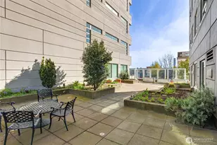 121 Vine St, Seattle, WA 98121 - Photo 18