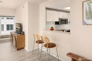 121 Vine St, Seattle, WA 98121 - Photo 8