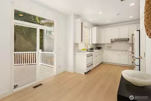 16255 SE 66th St, Bellevue, WA 98006 - Photo 14