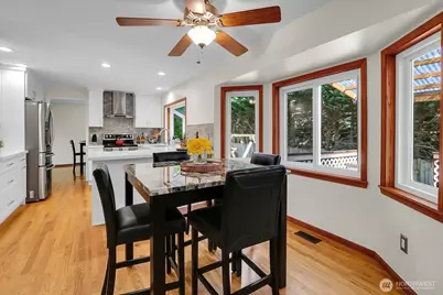 17217 Larch Way, Lynnwood, WA 98037 - Photo 14