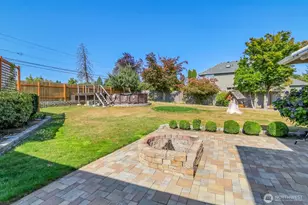 17217 Larch Way, Lynnwood, WA 98037 - Photo 4