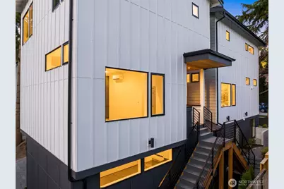 7335 21st Avenue NE #B, Seattle, WA 98115 - Photo 2