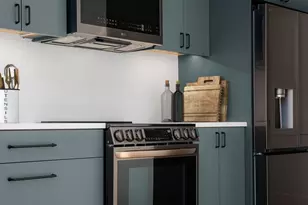 7335 21st Ave NE, Seattle, WA 98115 - Photo 8