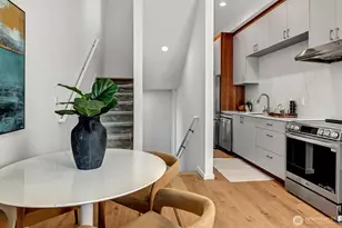 1227 E Roy St, Seattle, WA 98102 - Photo 14