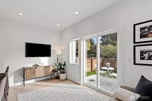 8005 25th Ave NW, Seattle, WA 98117 - Photo 10