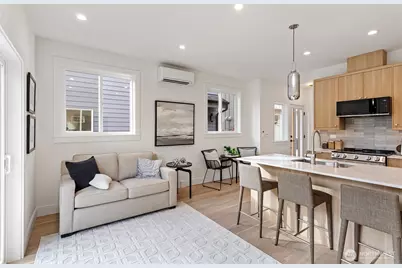 8005 25th Avenue NW, Seattle, WA 98117 - Photo 6