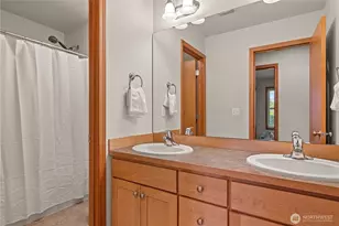 9301 53rd Ave S, Seattle, WA 98118 - Photo 16