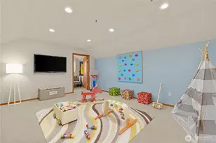 9301 53rd Ave S, Seattle, WA 98118 - Photo 12