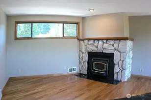 15500 Bothell Way NE, Lake Forest Park, WA 98155 - Photo 18