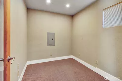 15500 Bothell Way NE, Lake Forest Park, WA 98155 - Photo 10