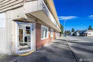 2011 Madison St, Everett, WA 98203 - Photo 4