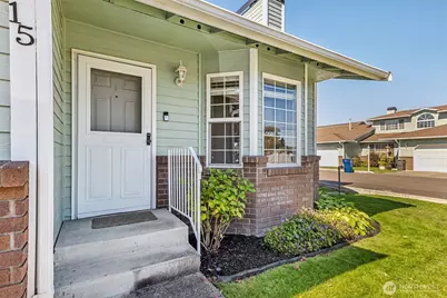 1811 F Street SE #15, Auburn, WA 98002 - Photo 1