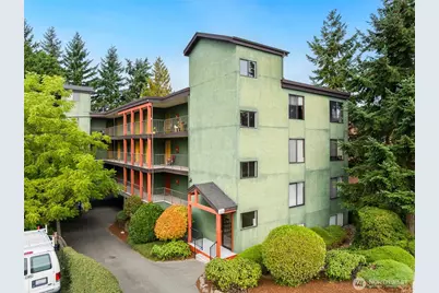 712 N 143rd Street, Seattle, WA 98133 - Photo 1