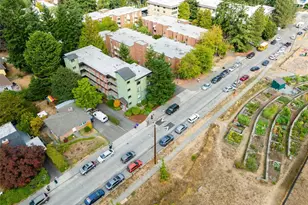 712 N 143rd St, Seattle, WA 98133 - Photo 4