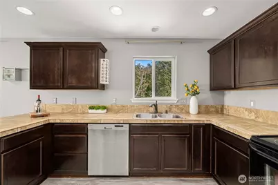 1324 Daffodil Avenue NE, Orting, WA 98360 - Photo 10