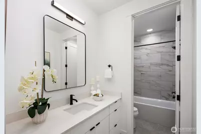 14140 SE 8th Street, Bellevue, WA 98007 - Photo 32