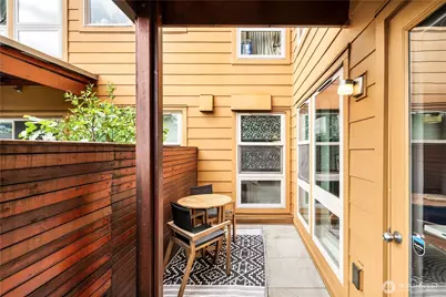 827 Hiawatha Place S #204, Seattle, WA 98144 - Photo 12