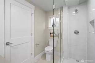 9547 Wallingford Ave N, Seattle, WA 98103 - Photo 28