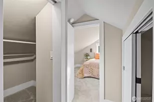 9547 Wallingford Ave N, Seattle, WA 98103 - Photo 22